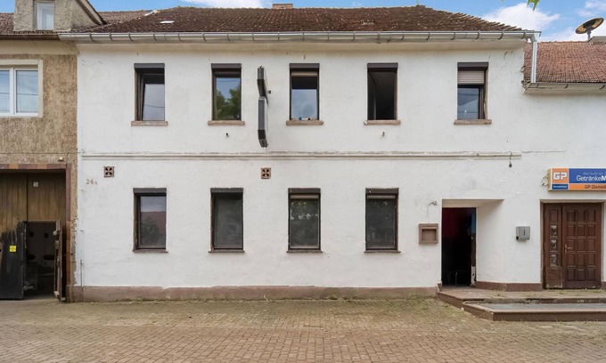 Uebigau-Wahrenbruck Apartamento | Sala para instalador en el sur de Brandeburgo con TV