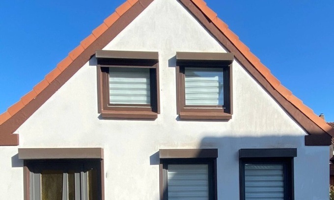 Brunsbuttel Casa | Fitters' house in the center near the industry