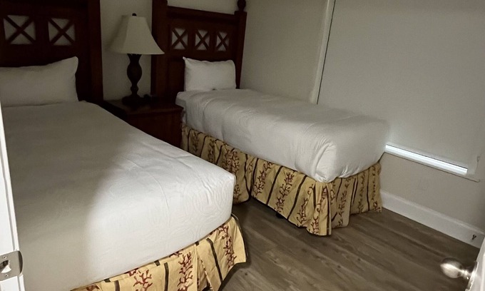 Florida Central Atlantic Coast Villa | Five minutes from disney world! perfect for family sleeps up to 5-6 with balcony