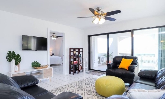 Rosendal Apartamento | Five O'clock Somewhere Condo