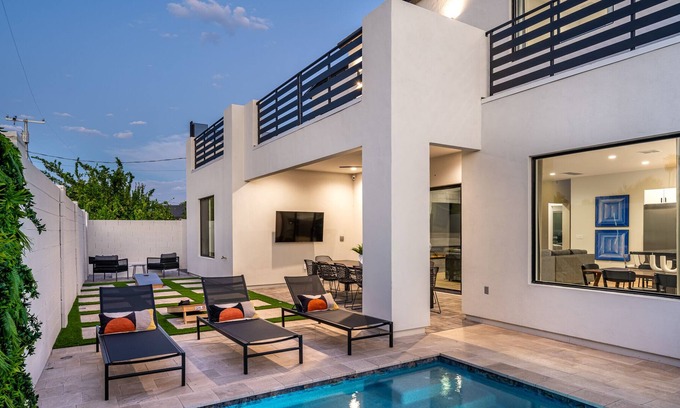 Southwest Village Casa | FIVE ON 5TH - POOL & CAMELBACK MOUNTAIN VIEWS