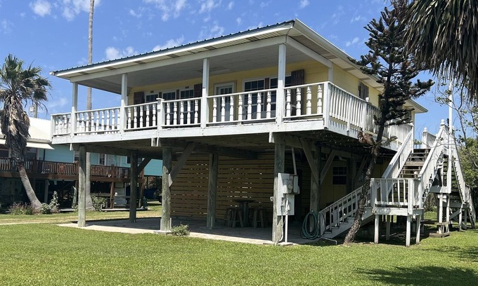 Grand Isle Casa | Five Queens - Beach Access - Island Realty