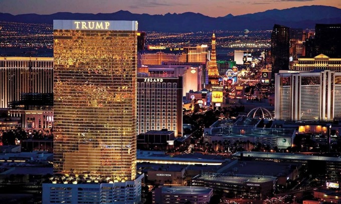 Las Vegas Condominio | Five Star Trump Hotel No Resort and Cleaning Fees