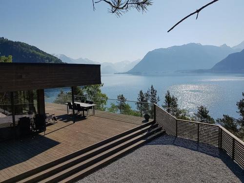 Andalsnes Casa | Fjord Cabin With Panoramic Views In Rauma