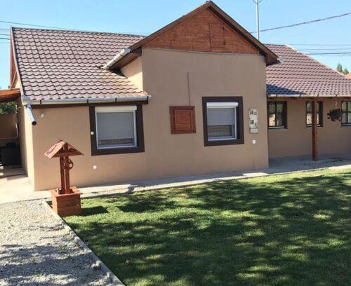 Tiszafured Apartamento | Flóra vendégház Tiszafüred