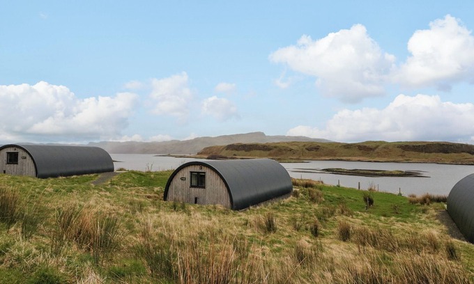 Isle of Luing Cabaña | FLADDA, romantic, with a garden in Cullipool, Isle Of Luing