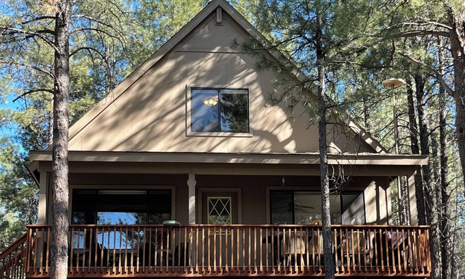 Flagstaff Cabina | Flagstaff Cabin in Forest near Lake Mary. Mountain Views. Pet-Friendly