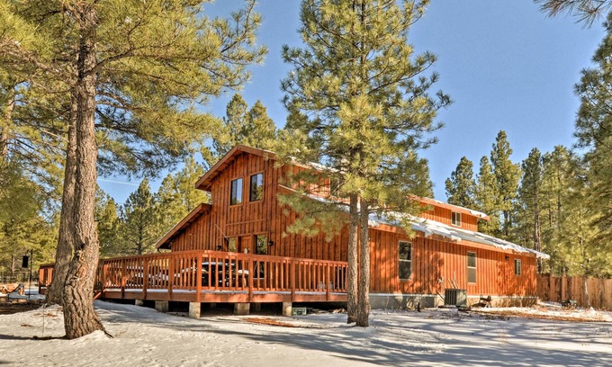 Flagstaff Cabina | ¡La cabina de Flagstaff con chimenea y pozo de fuego en 5 acres!