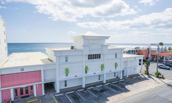 Panama City Beach Hotel | Flamingo Hotel & Tower