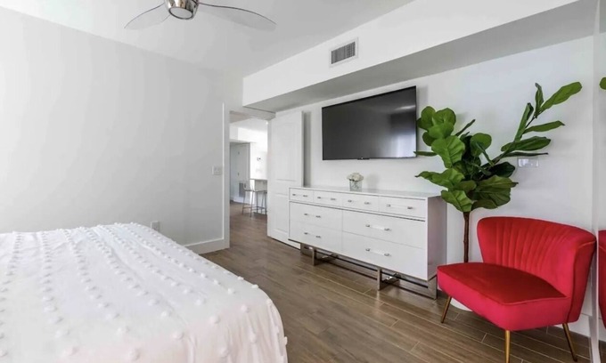 Delray Beach Villa | Flamingo Villa / 4BR walk to downtown