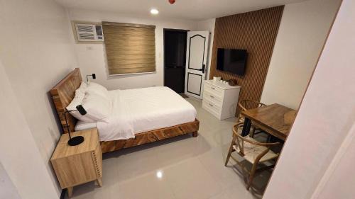 Las Pinas Apartamento | Flat 35, Unit 1F