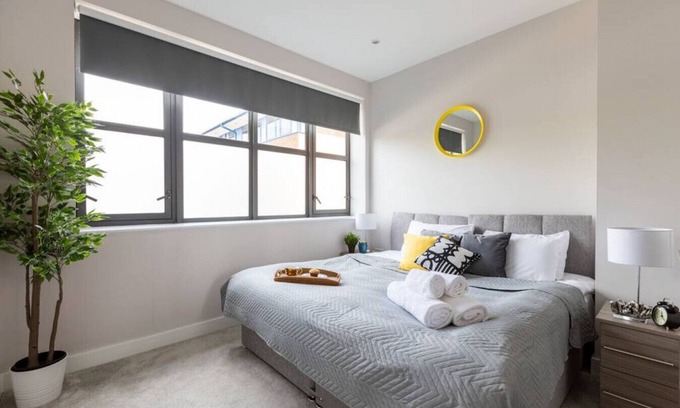 Watford Apartamento | Flat 5 · homely - Watford Premier Apartment (Warner Bros)