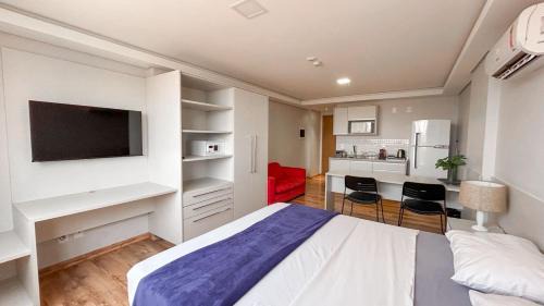 Vila Onze Apartamento | Flat Aconchegante no Centro, com Sofá e Geladeira