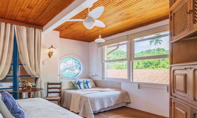 Petropolis Apartamento | Flat charmoso com vista para montanha - Petrópolis
