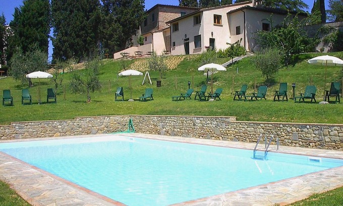Montelupo Fiorentino Apartamento | Bodega, complejo vacacional, piscina en el corazón de la Toscana. Girosole