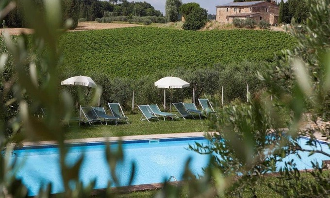 San Donato a Livizzano Apartamento | Bodega, complejo vacacional, piscina en el corazón de la Toscana. Colomba