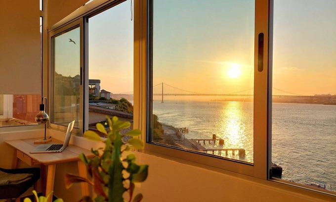Cacilhas Apartamento | Flat in Cacilhas – Lisbon Stunning River views