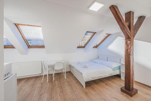 Andel Apartamento | Flat Near Prague Castle Stylish & Prime Location 4