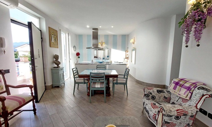 Ronchi Apartamento | City / Village Apartment en Marina Dei Ronchi con 2 habitaciones, capacidad 4