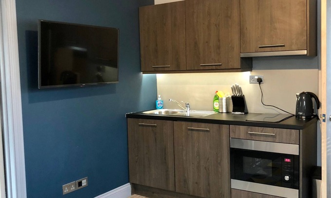 Beaconsfield Apartamento | Flat No 3 Beaconsfield central - fácil de caminar a la estación, tiendas y restaurantes NFTS