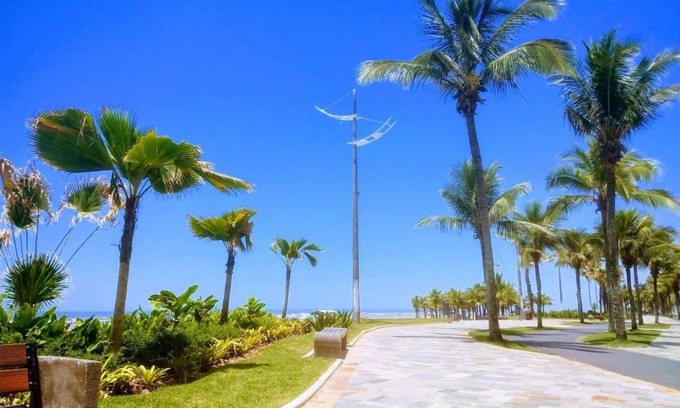 Praia Grande Condominio | Flat on the sand