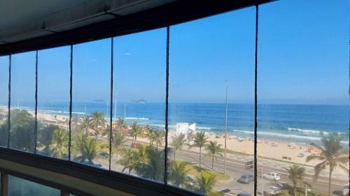 Barra da Tijuca Apartamento | Flat Residencial Praia da Barra, Piscina e Sauna - Frente Mar