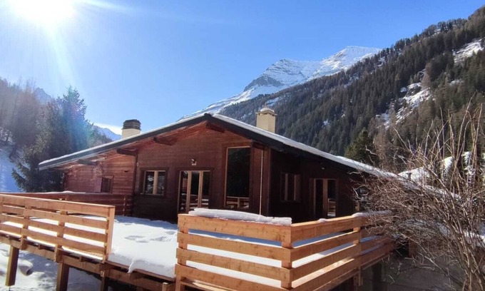 Anniviers Chalet De Esquí | Flat with 17 beds in the ski resort of Zinal Grimentz in Valais (Switzerland)