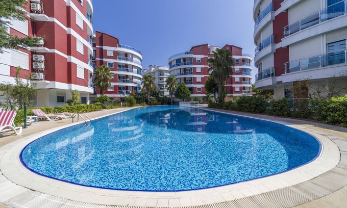 Konyaalti Apartamento | Flat with Pool, Balcony 7 min to Konyaalti Beach