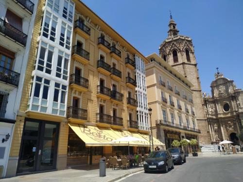Ciutat Vella Casa | Flats Friends Plaza de la Reina