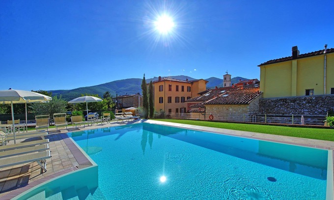 Santa Maria del Giudice Apartamento | Apartment en Lucca con 2 habitaciones, capacidad 5