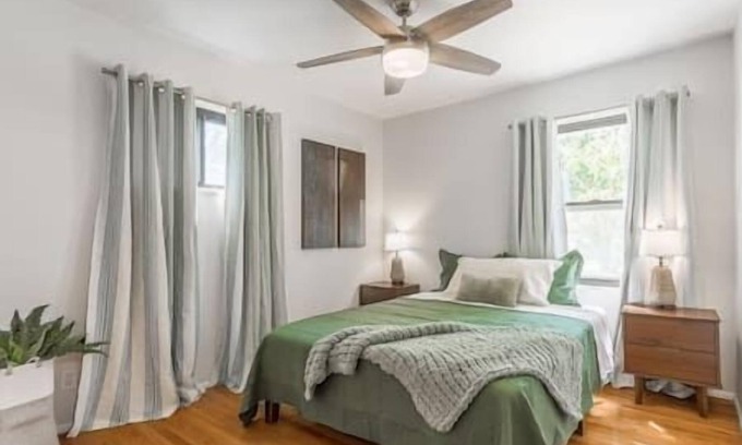 Kansas City Casa | Flexible Stay-Close to Downtown