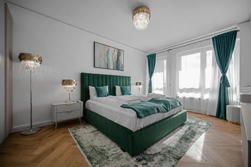 Vladeni Apartamento | FLH - Panoramic Garden Luxury Apt