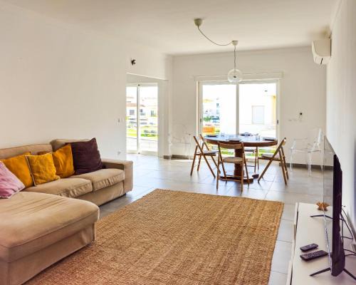 Santa Luzia Apartamento | FLH Santa Luzia Apartment with Pool