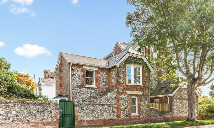 Littlehampton Cabaña | Flint Cottage – 3 mins to beach