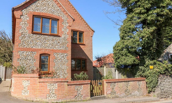 Mundesley Casa | Flintstone Cottage