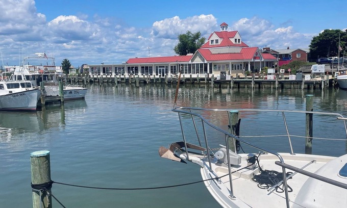Stevensville Alquiler De Eote | Floating 2 bed 2 bath condo stunning views of the bay