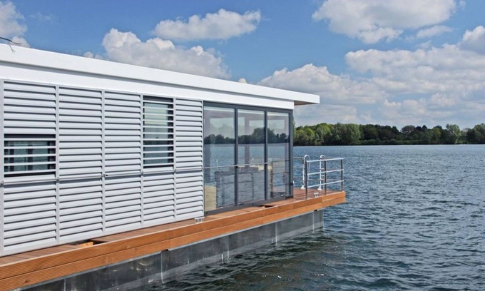 Vynen Casa | Floating 44 in Xanten - Boot 4 - Floating 44 Komfortable Hausboote bei Xanten mit Tollem Seeblick
