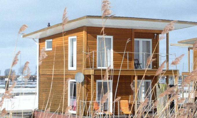 Ostvorpommern Casa | Floating Houses - Komfortable Schwimmende Ferienhäuser im Krösliner Yachthafen