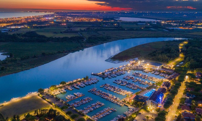 Lignano Riviera Alquiler De Eote | Floating Resort