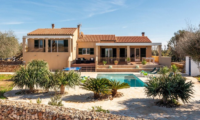 Ciutadella de Menorca Villa | Villa en el campo, ideal para familias, con piscina, barbacoa , juegos de mesa..