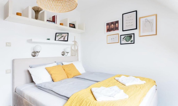 Ferencvaros Apartamento | Floral Bliss Apartment