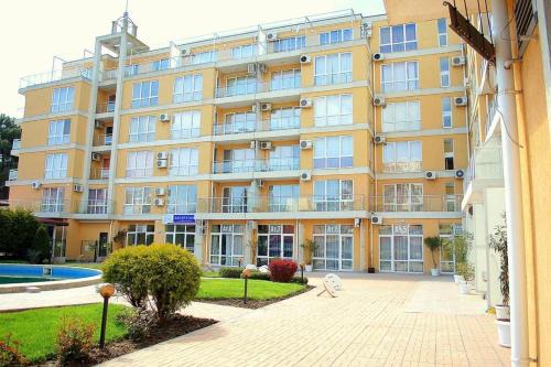 Sunny Beach Apartamento | Flores park