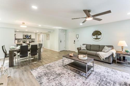 Royal Palm Bay Apartamento | Florida Fun! Family Condo with Pool, 8 Mi to WDW