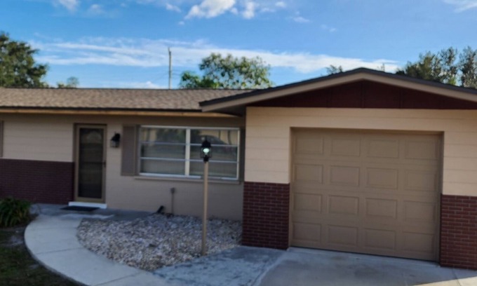 Venice Gardens Casa | Florida Gulf Coast Home. Located in Venice Florida. 2bed - 2bath