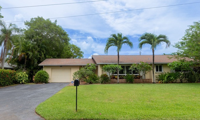 Boynton Beach Villa | Florida Oasis w/ Pool Near Beach & Atlantic Ave