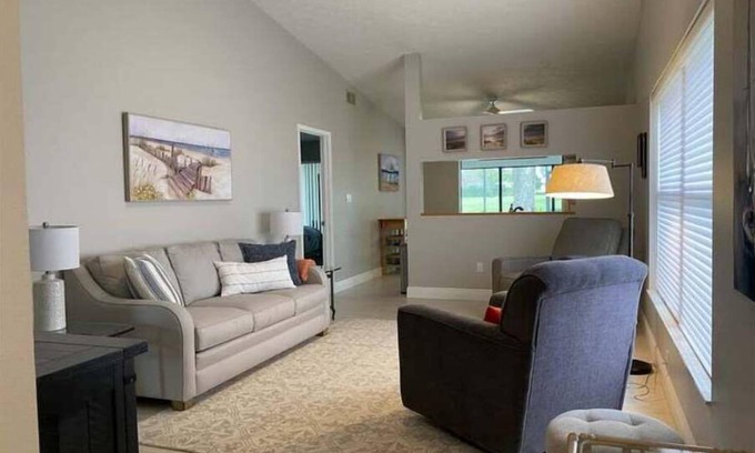 Sun 'N Lake Casa | Florida's sun and golf living!