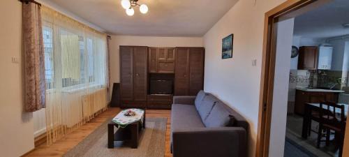 Odorheiu Secuiesc Apartamento | Flower Apartment - Edge