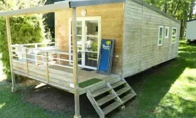 Pays-de-Belves Casa | Flower Camping Les Nauves *** - Mobilhome Comfort 33.5 m2 3 bedrooms + semi covered terrace 6 people
