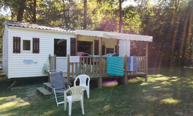 Pays-de-Belves Casa | Flower Camping Les Nauves *** - Mobil home Standard 29 m2 2 bedrooms + covered terrace 4 people