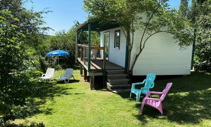 Camon Chalet De Esquí | Flower Camping LA GDPOLA *** - Chalet Pommier View Mountain Comfort 23m2 2 bedrooms + covered terrace 15m2 + Clim + TV 4 to 5 people - 4 pers. included in l